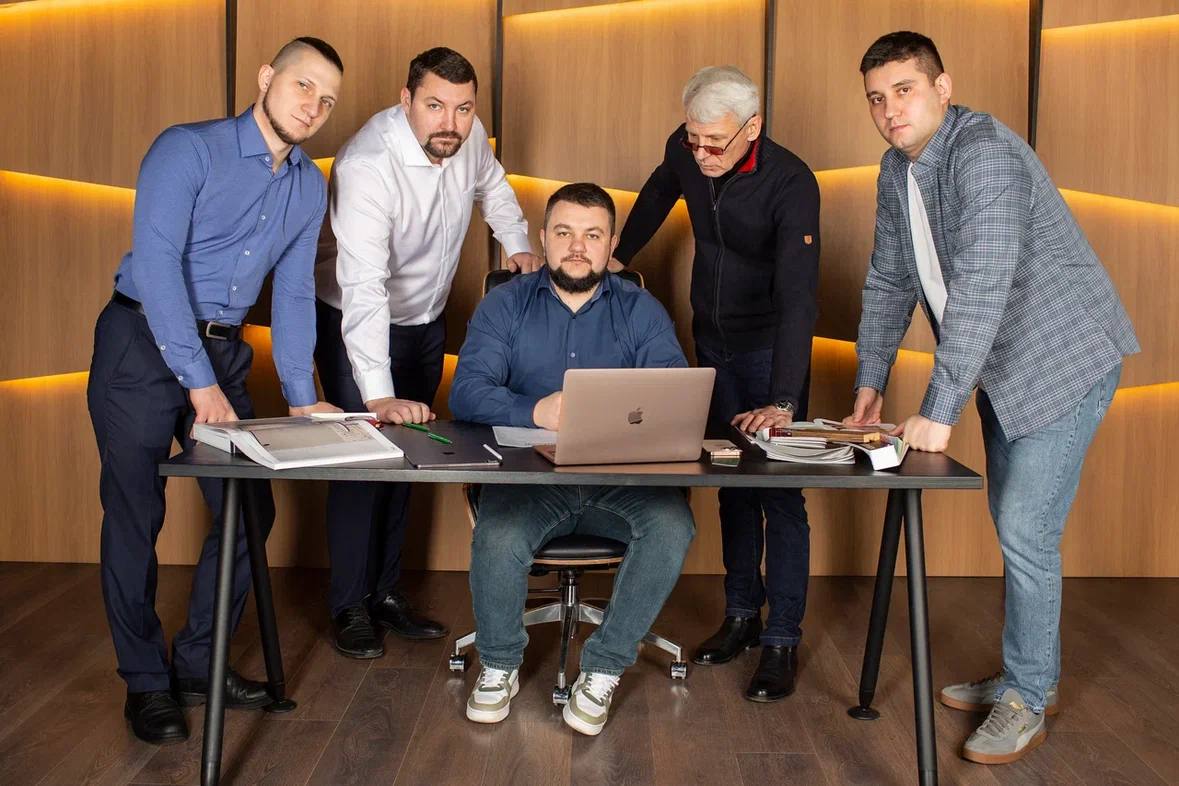 Команда UNERS